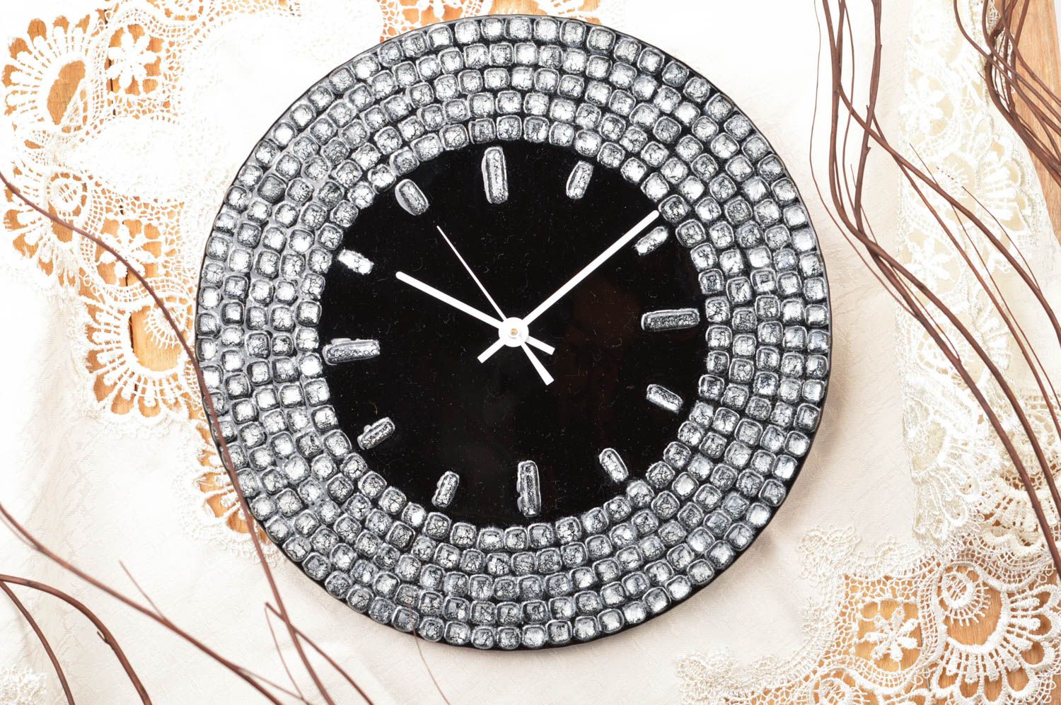Handmade black elegant round fused glass wall clock for interior decoration photo 1
