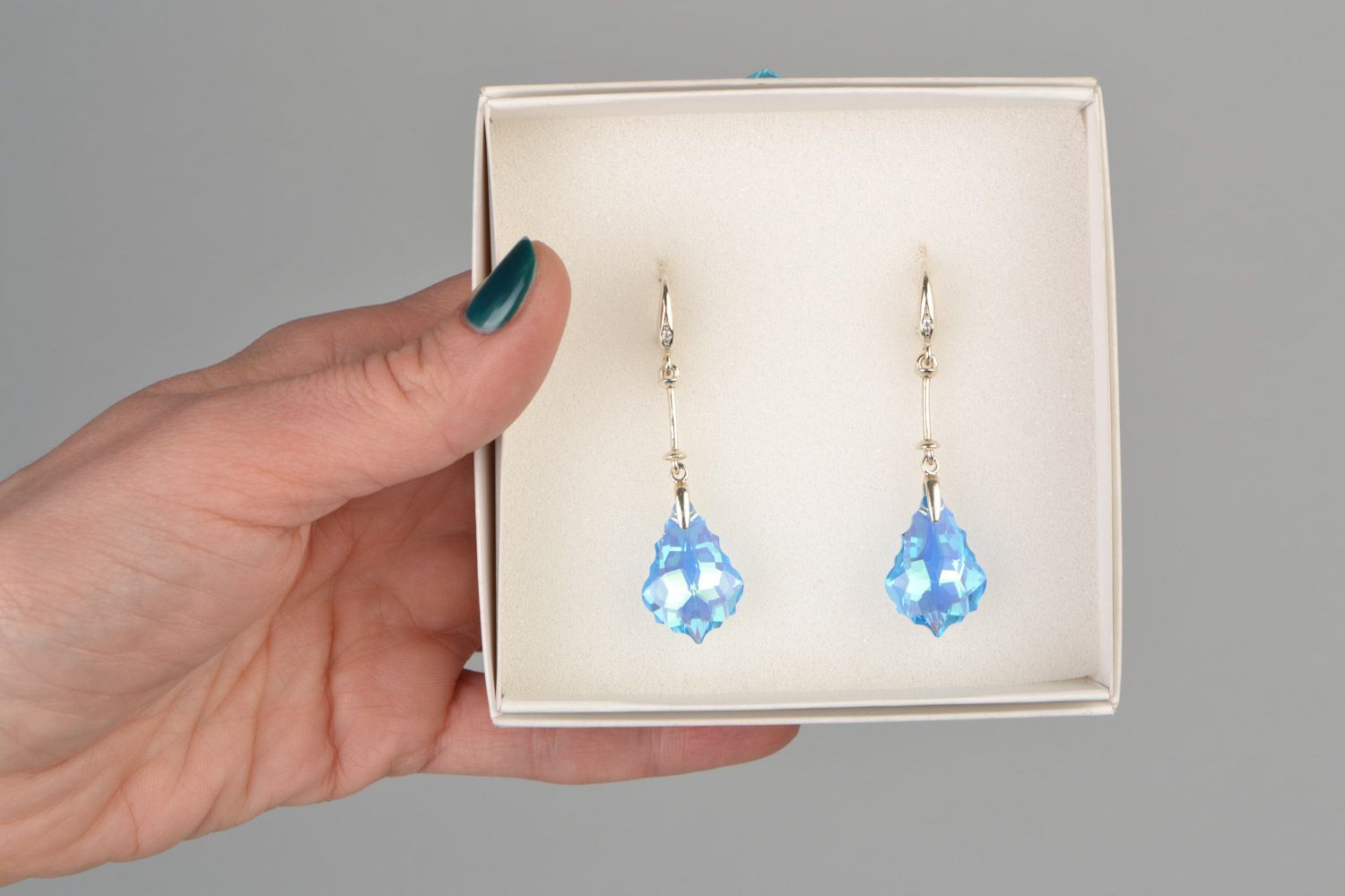 Handmade festive long evening earrings with Austrian stones of blue color photo 2