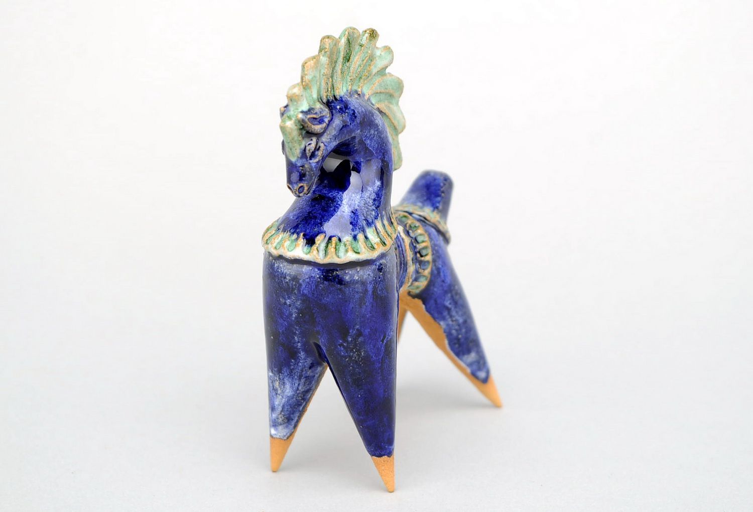 Cheval bleu en céramique d'Opichnia photo 4