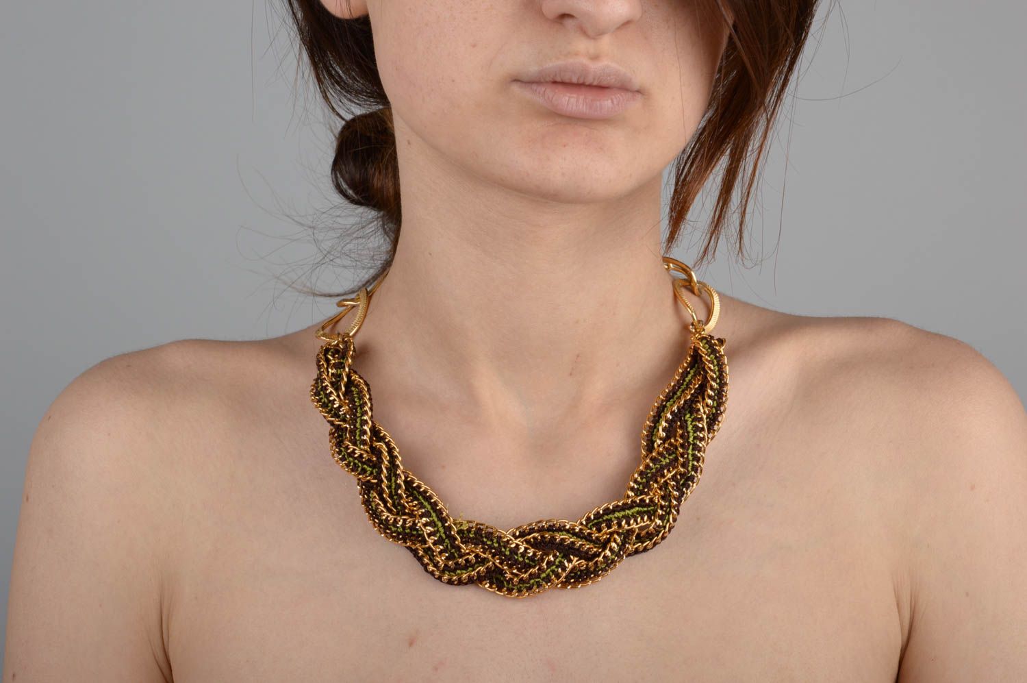 Collar hecho a mano de hilos accesorio para mujer adorno para el cuello foto 5
