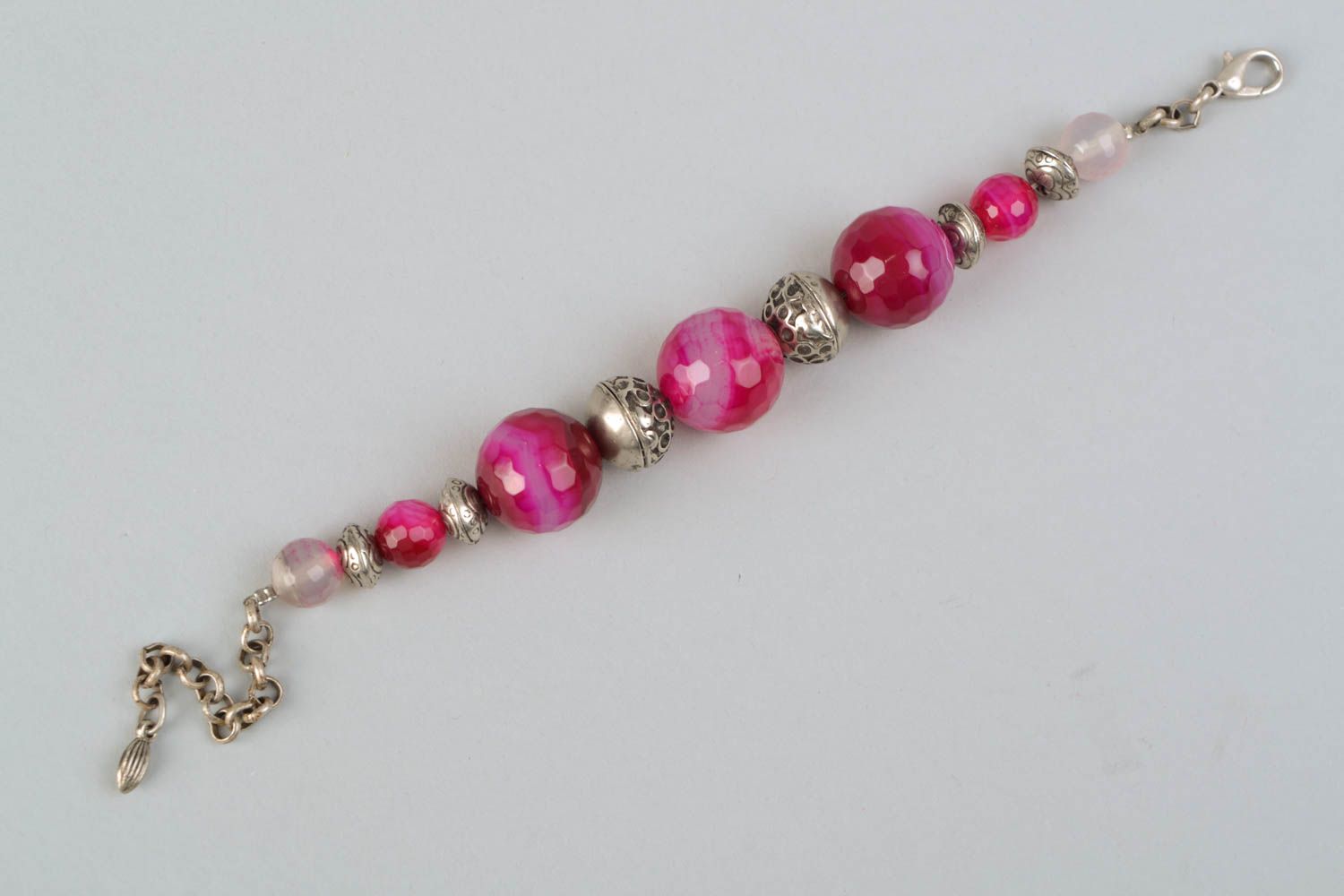 Interesting pink agate bracelet photo 3