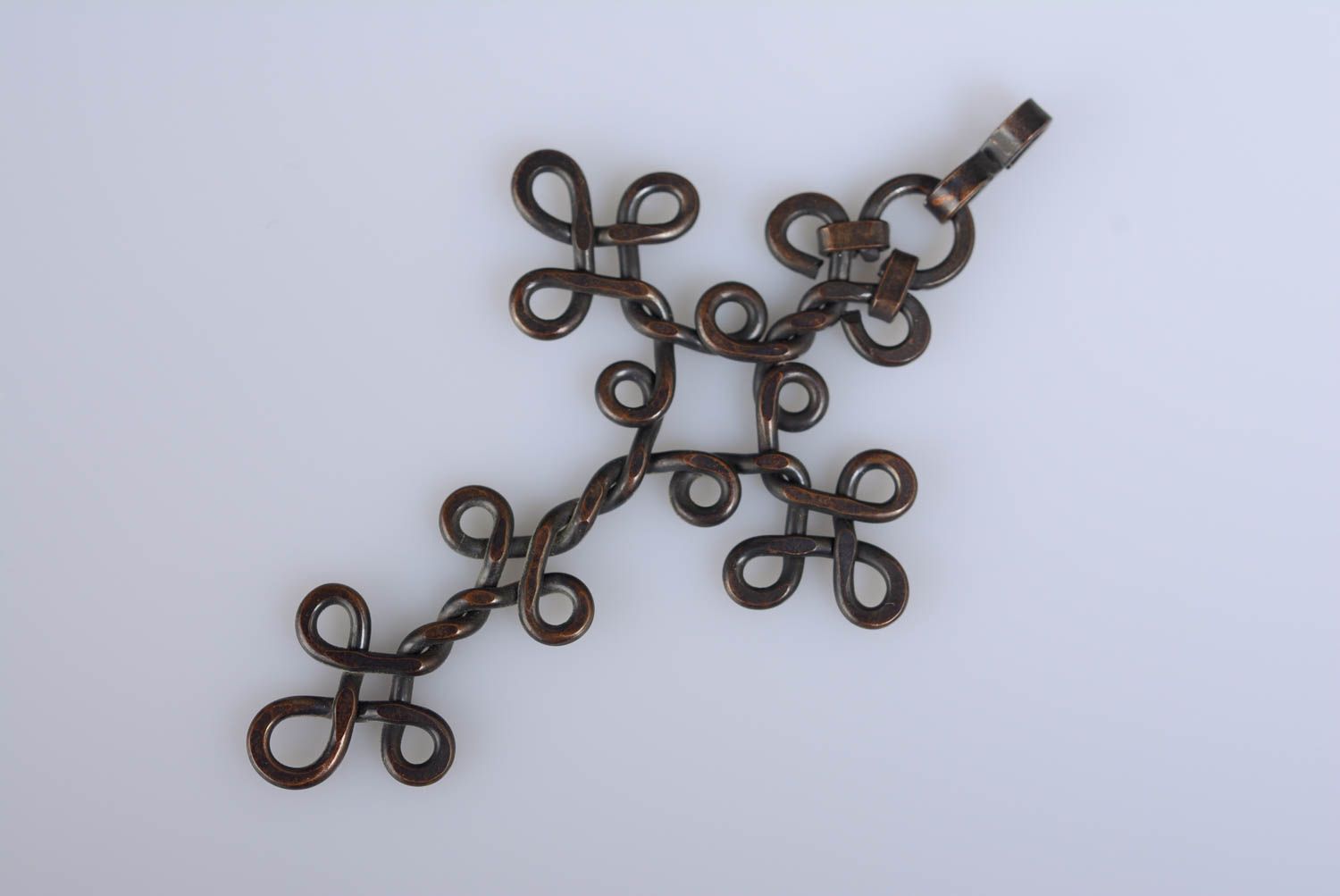 Pendentif en cuivre en forme de croix fait main wire wrapping original photo 3