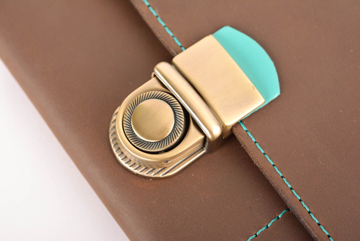 Холдер для путешествий портмоне ручной работы кожаный кошелек коричневый фото 4