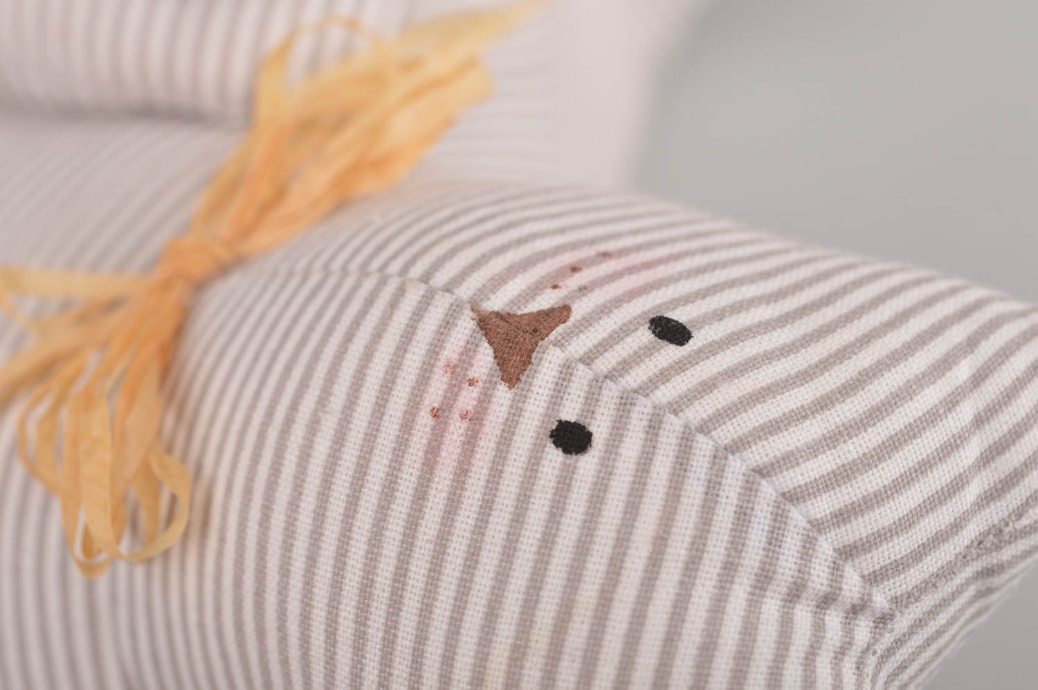 Мягкая игрушка котик ручной работы авторская из ткани детская красивая фото 3
