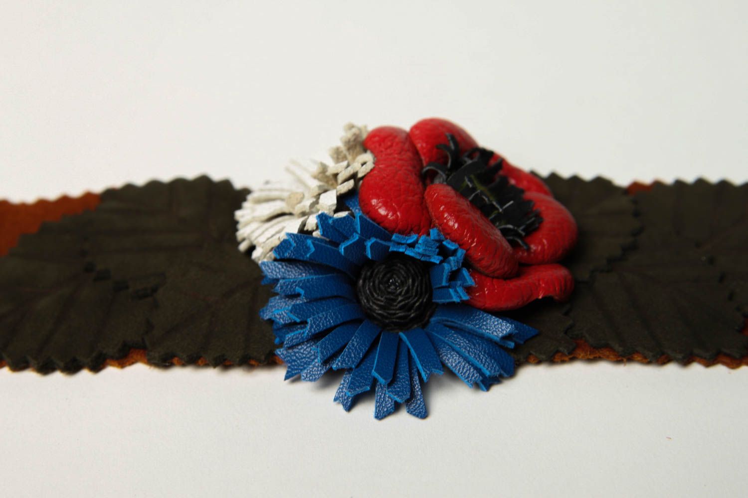 Bracelet avec fleurs large Bijou fait main cuir naturel Cadeau pour femme photo 4