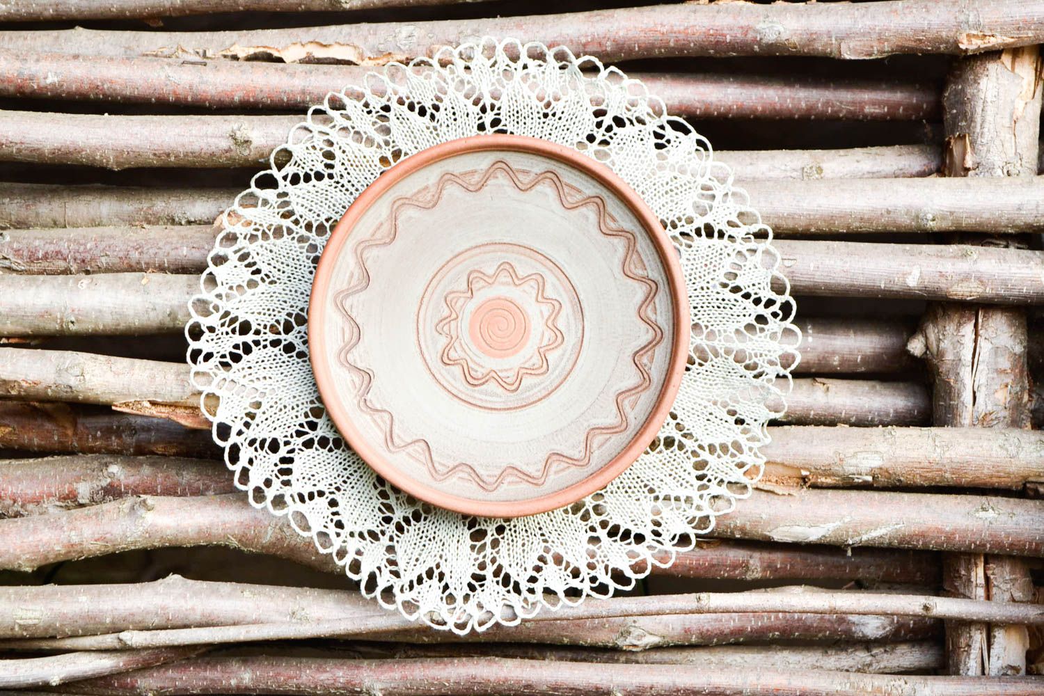 Керамическая тарелка ручной работы декор для дома декоративная тарелка фото 1