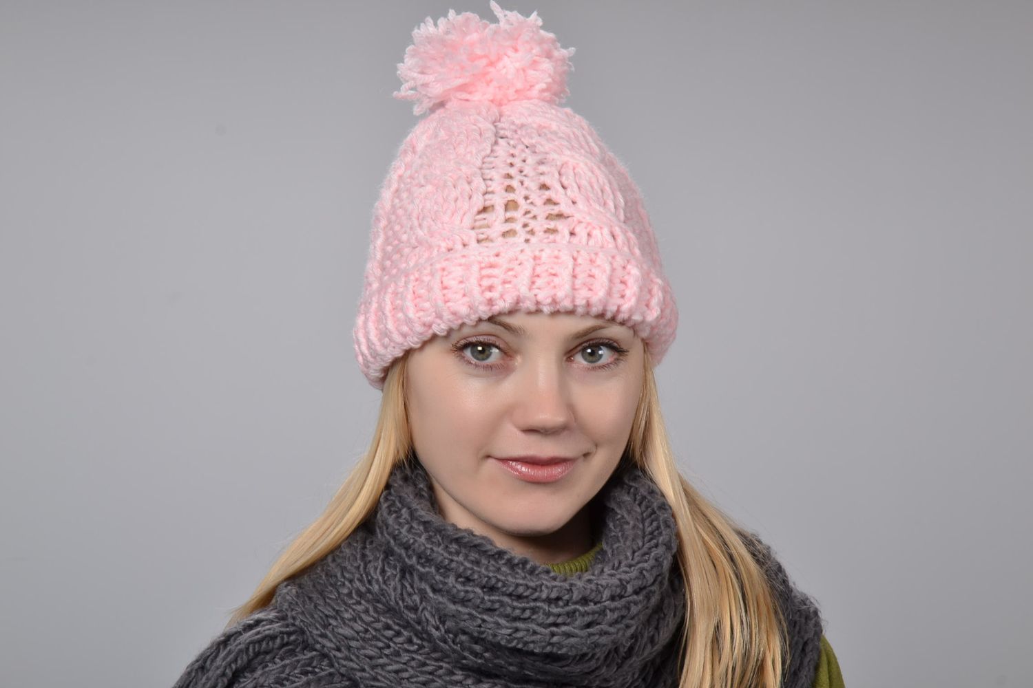 Pink crochet hat photo 5