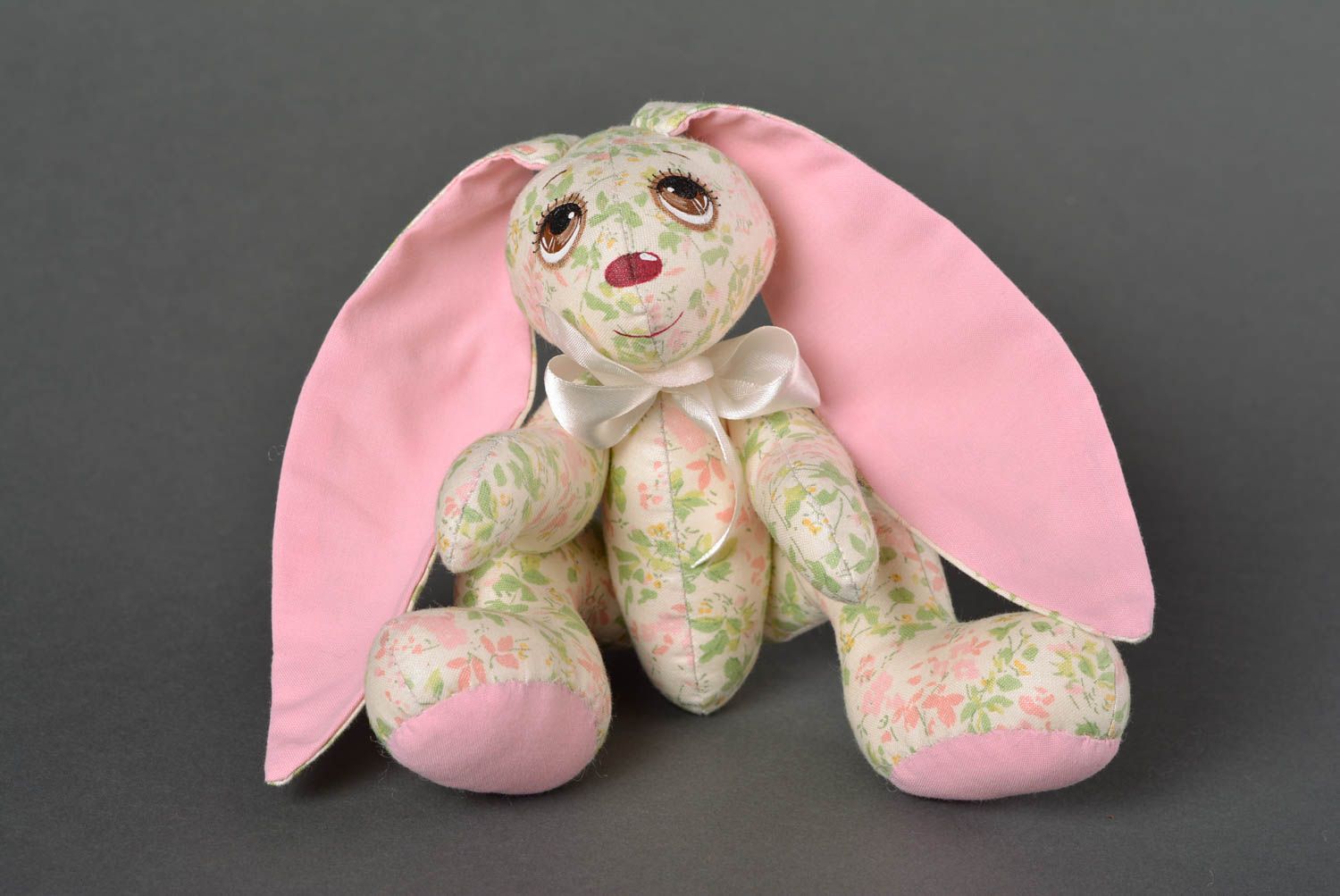 Handmade Kleinkinder Spielzeug Geschenk für Kinder Haus Deko Hase mit Ohren foto 1