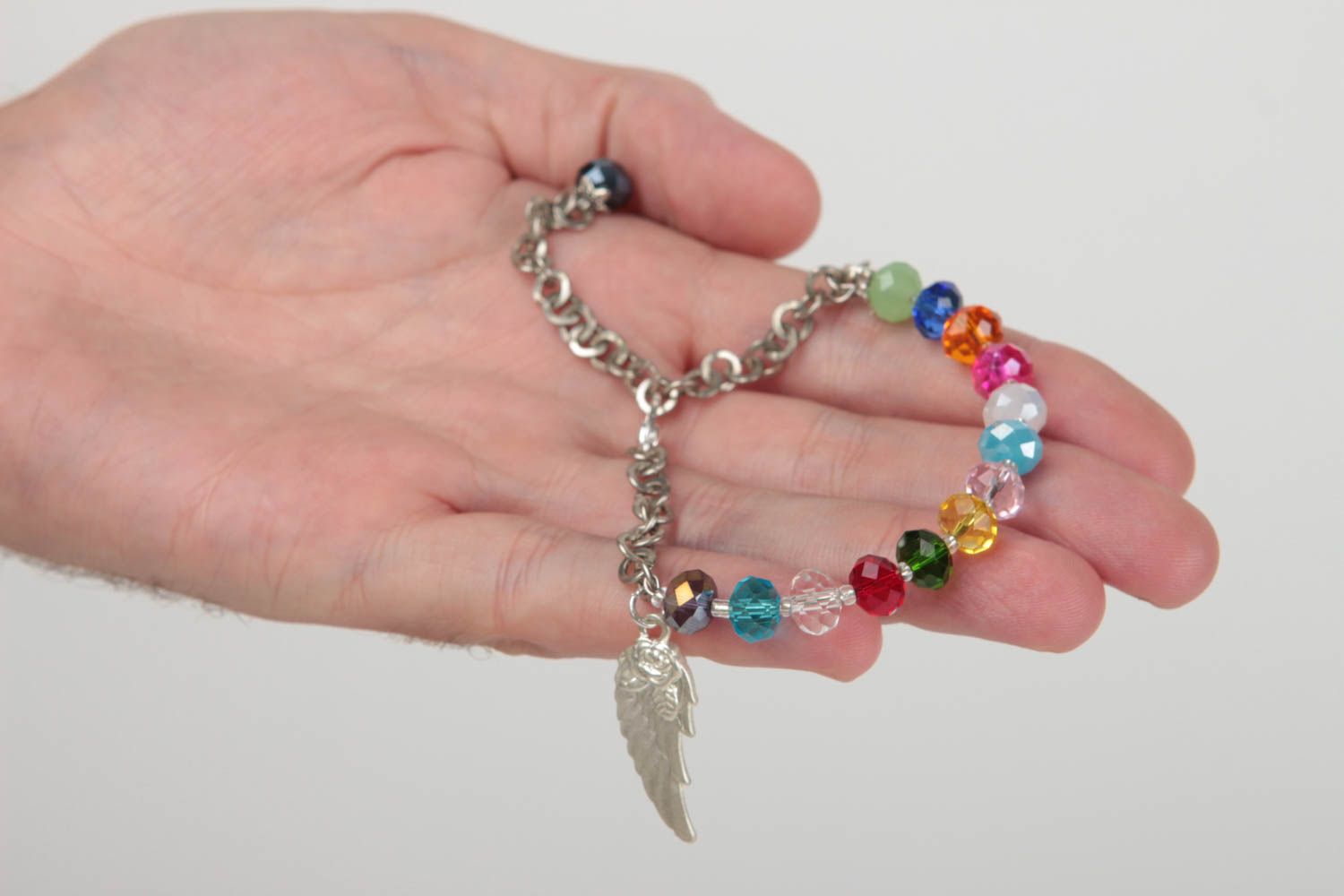 Bracelet en perles de cristal multicolore avec breloques fait main pour fille photo 5