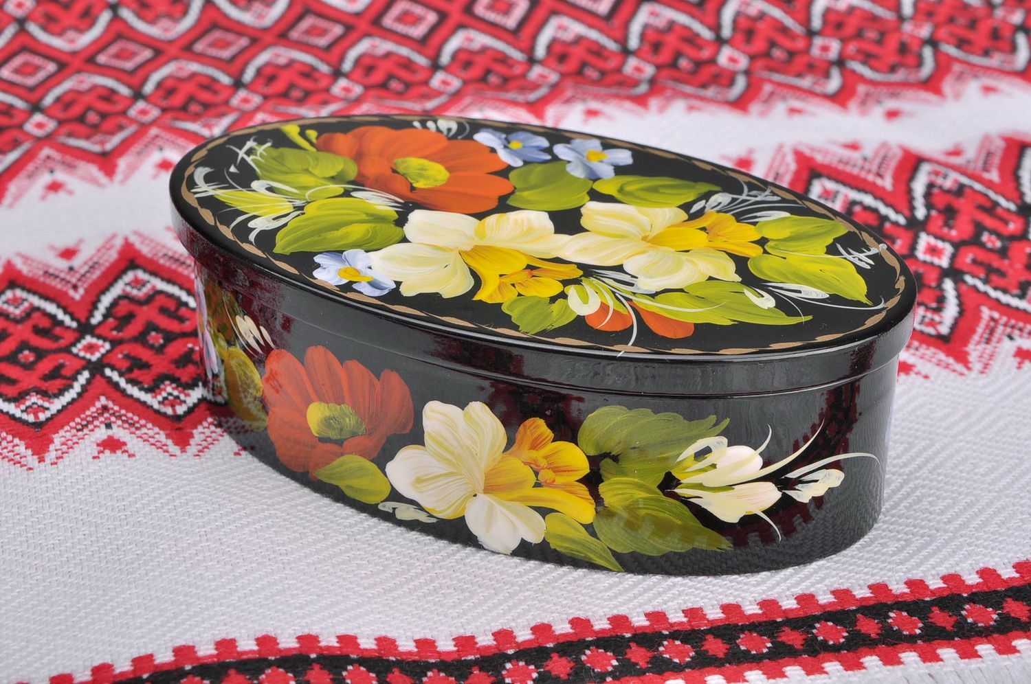 Floral wooden box photo 4
