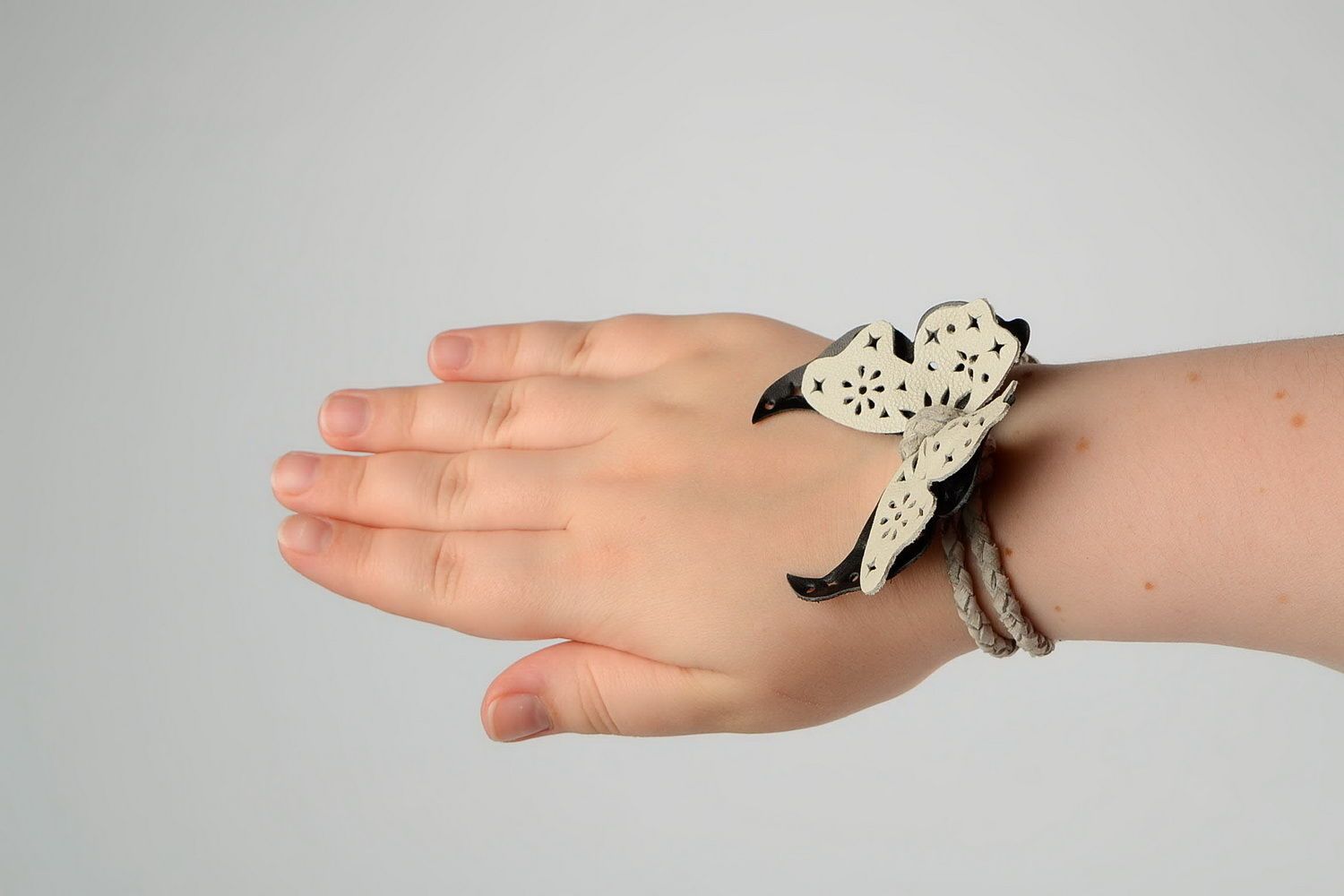 Armband aus Leder Schmetterling foto 5