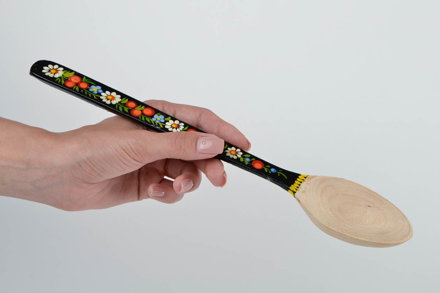 Cuchara de madera hecha a mano decorada regalo original utensilio de cocina foto 2