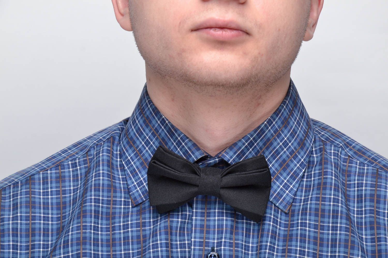Designer bow tie made of gabardine photo 2