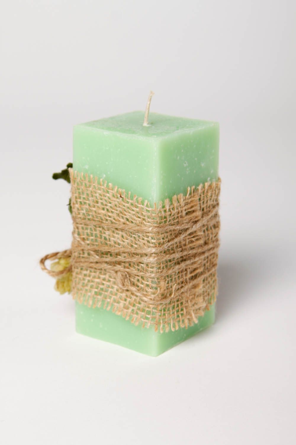 Свеча ручной работы свеча декоративная зеленая свеча на подарок с цветами фото 4