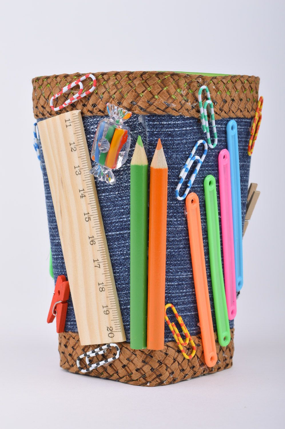Lapicero artesanal soporte para lápices y bolígrafos original con forma de vaso foto 2