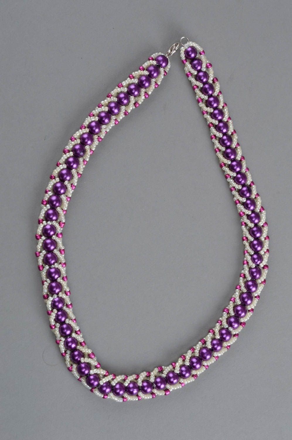 Оригинальное женское ожерелье из бисера и бусин ручной работы Ядра сирени  фото 2