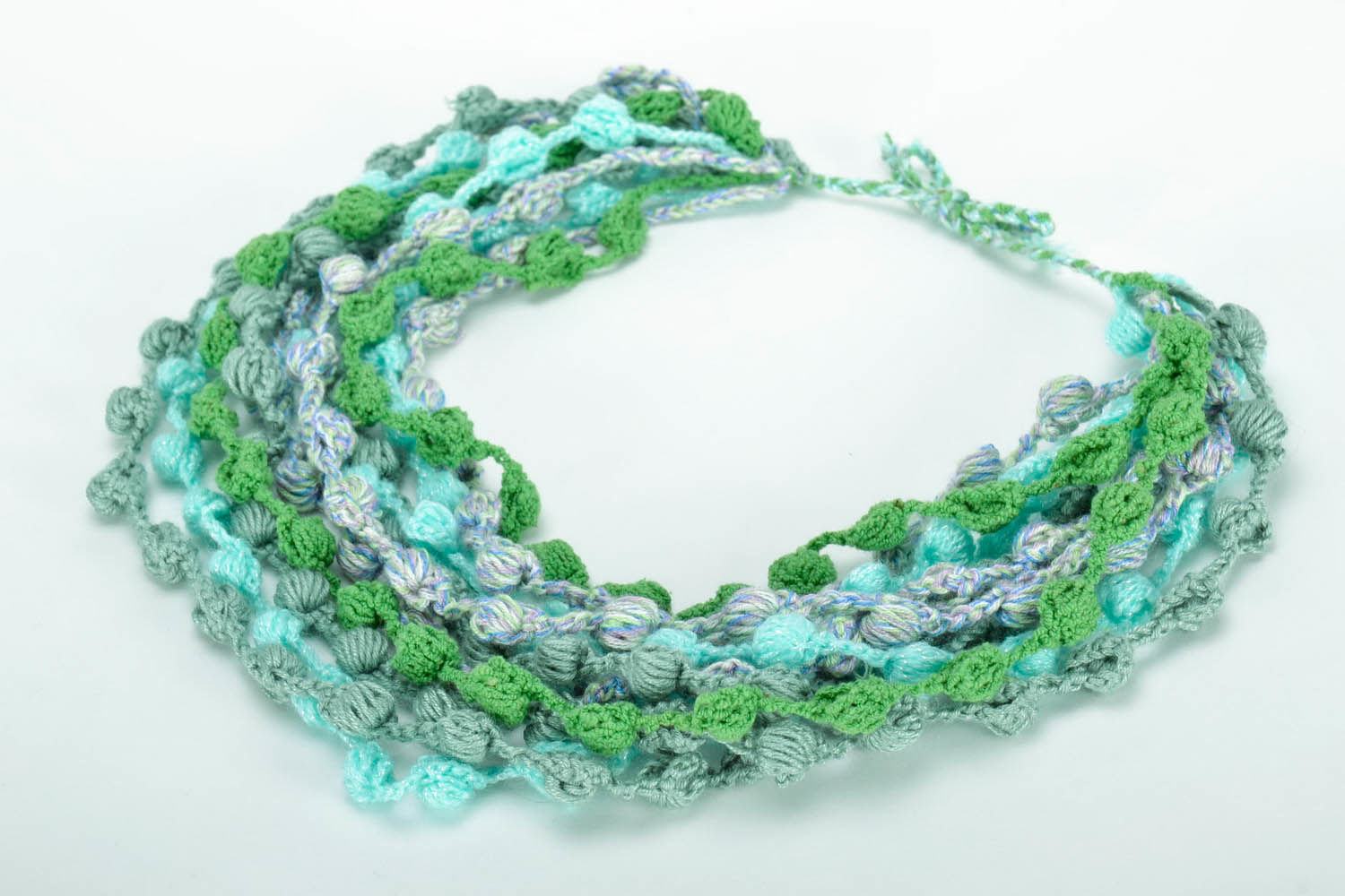 Crocheted bead necklace photo 4