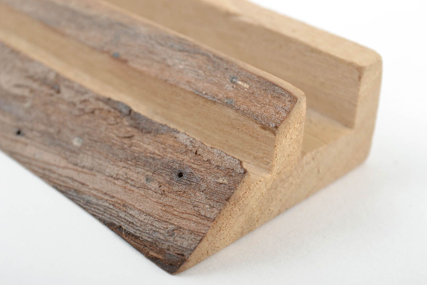 Kleiner handmade Handyständer Holz kompakt schön ungewöhnlich bequem für Haus foto 4