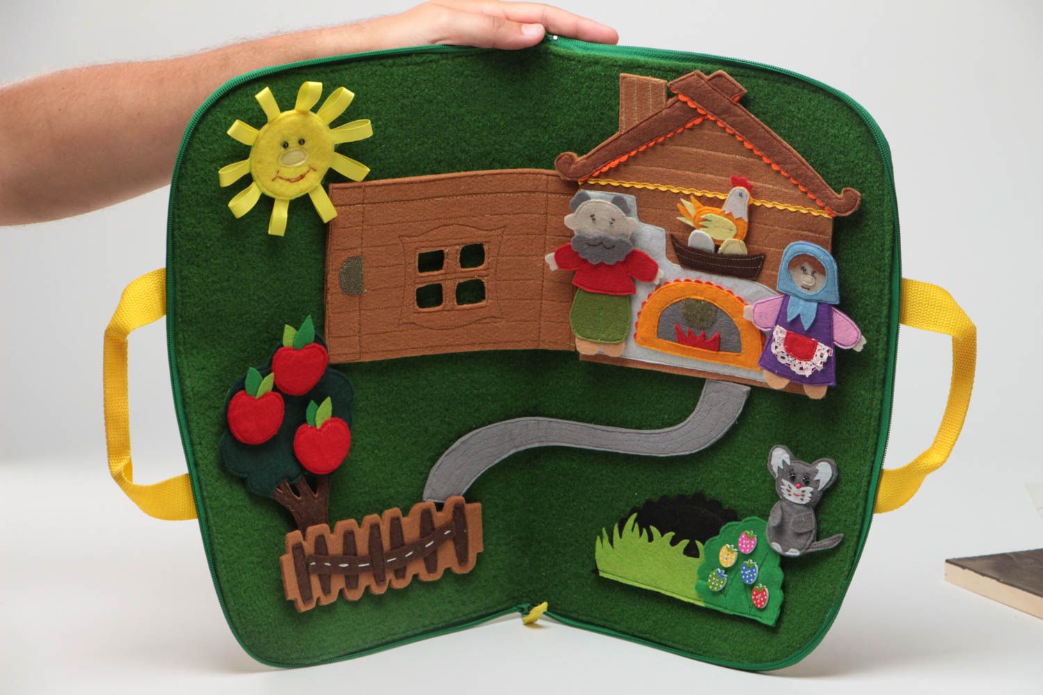 Bright handmade children's felt soft toy tablet Chicken Ryaba fairy tale photo 5
