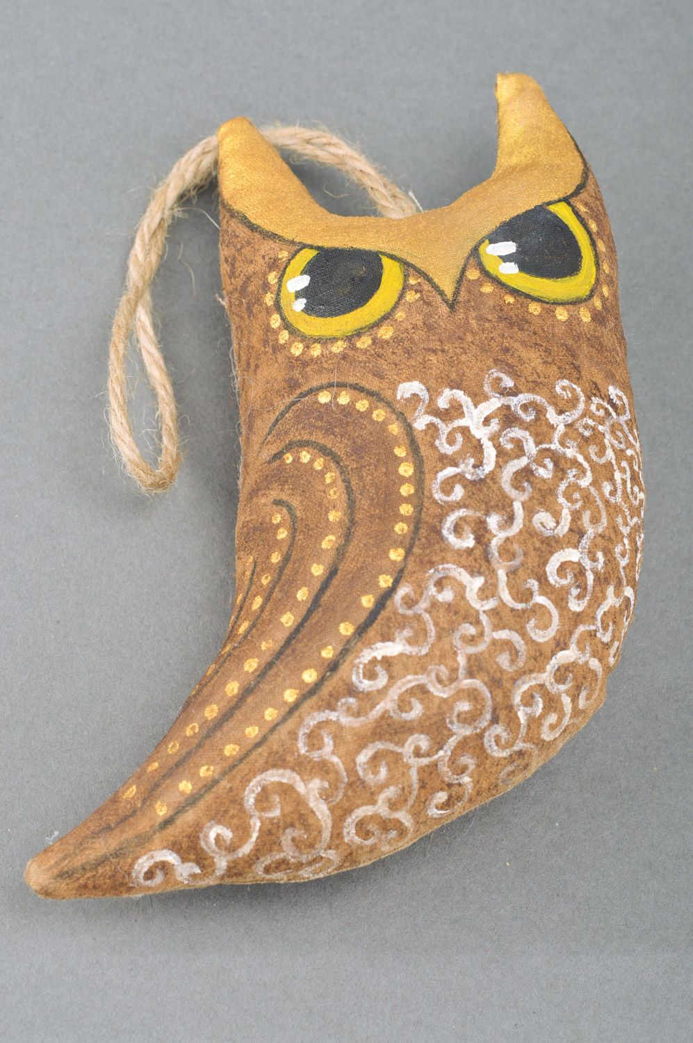Игрушка из ткани ароматизированная в виде совы с петелькой ручной работы фото 2