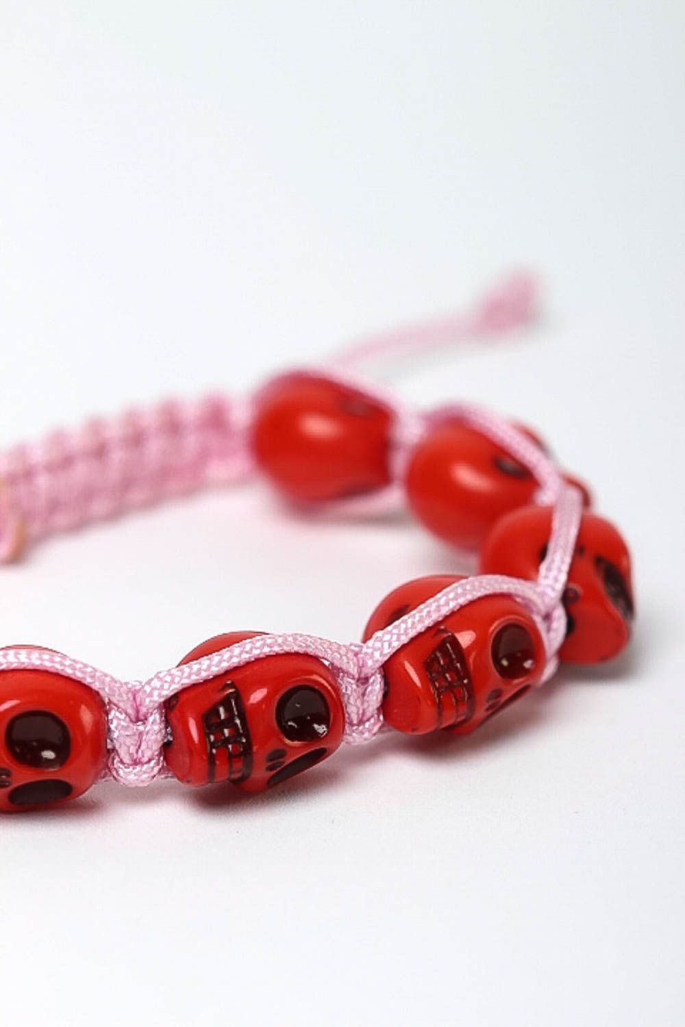 Bracelet mode Bijou fait main lacet rose perles rouges Accessoire femme photo 3