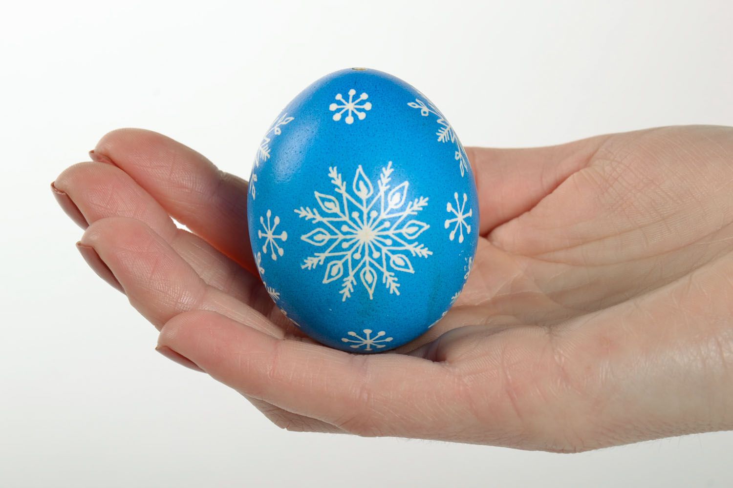 Easter egg with snowflakes photo 5