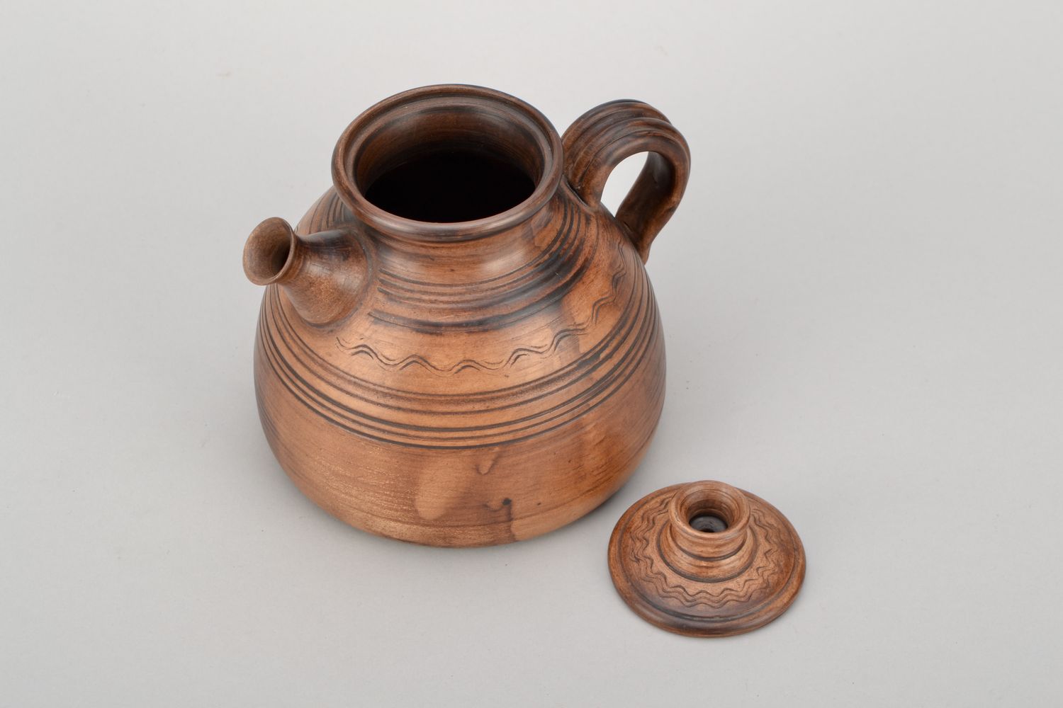 Clay teapot  photo 3