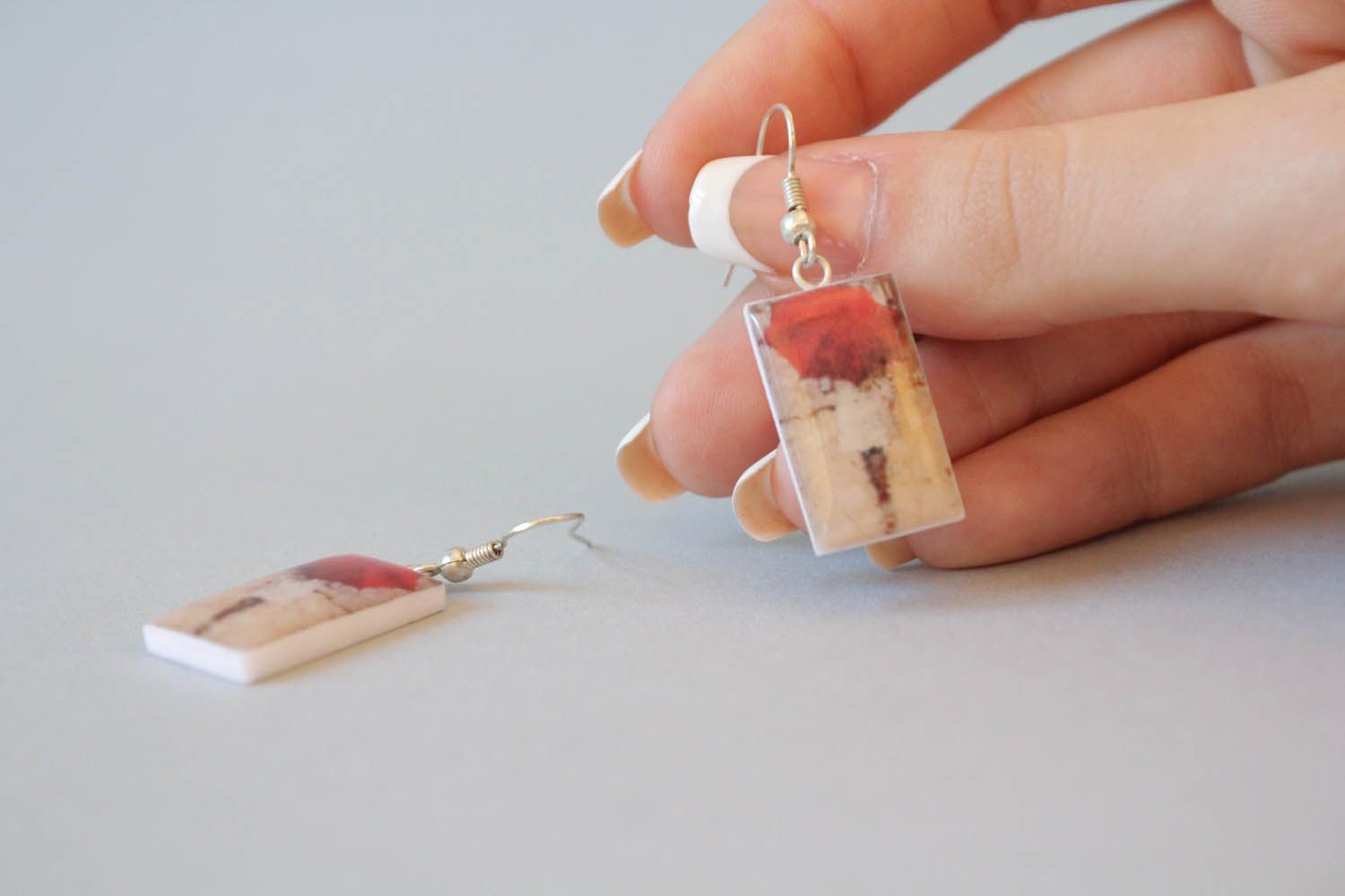 Earrings with rectangular charms photo 5