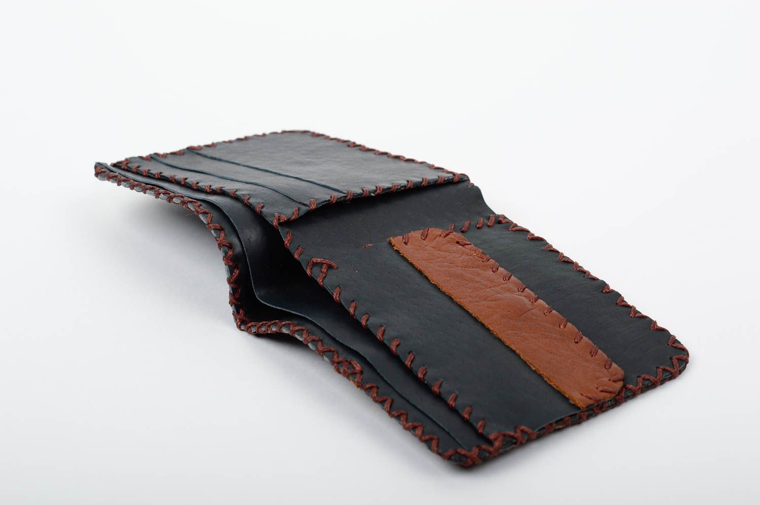 Стильный бумажник из натуральной кожи ручной работы с внутренними отделениями фото 2