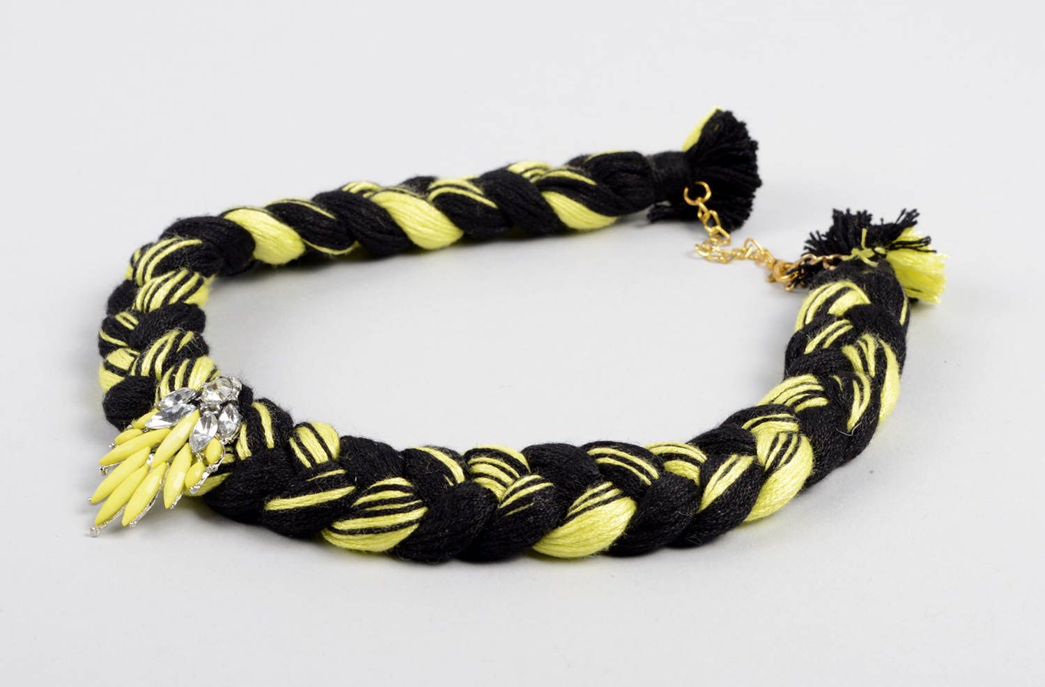 Modeschmuck Collier handgemachter Schmuck Stoff Halskette in Gelb und Schwarz foto 1