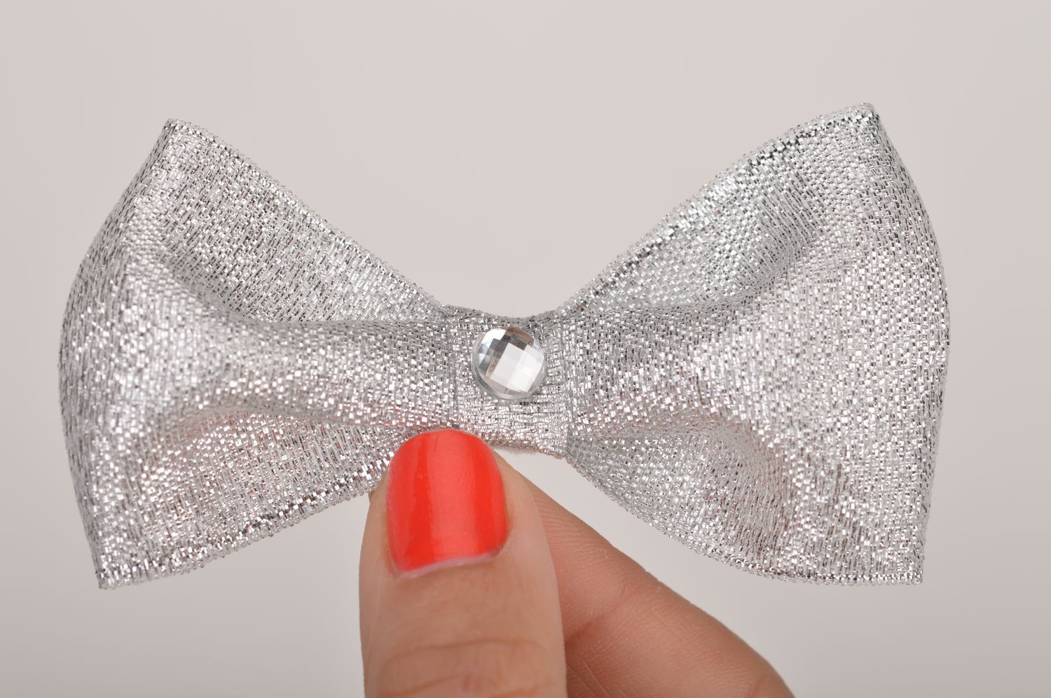 Handmade designer children's hair clip with silver bow with rhinestones photo 3