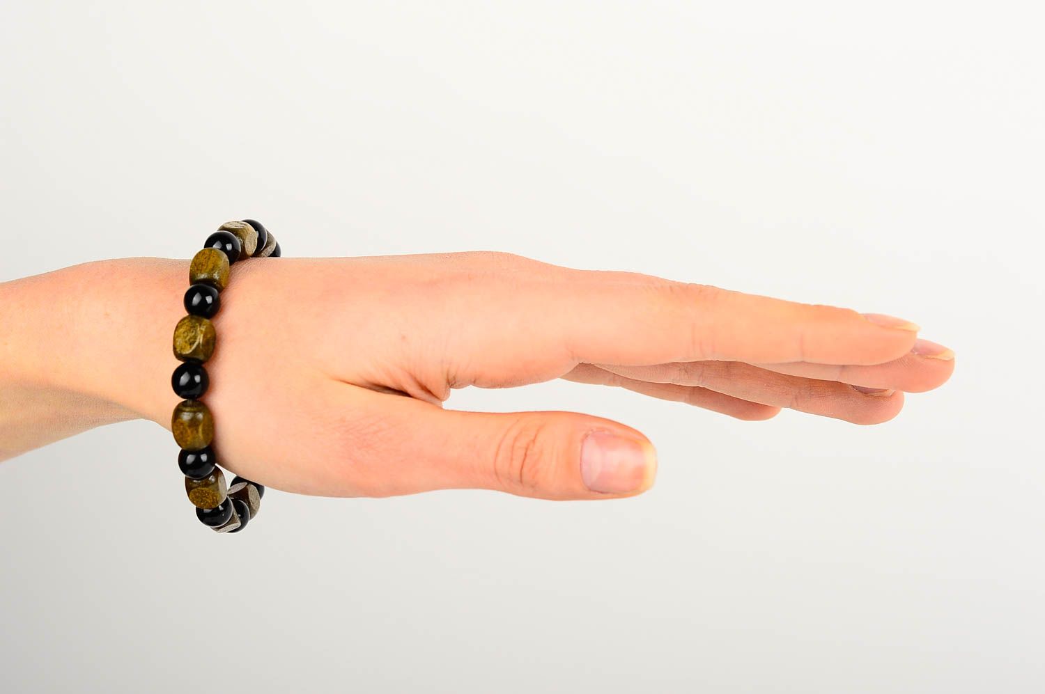 Bracelet perles de bois Bijou fait main plastique Accessoire pour femme original photo 2