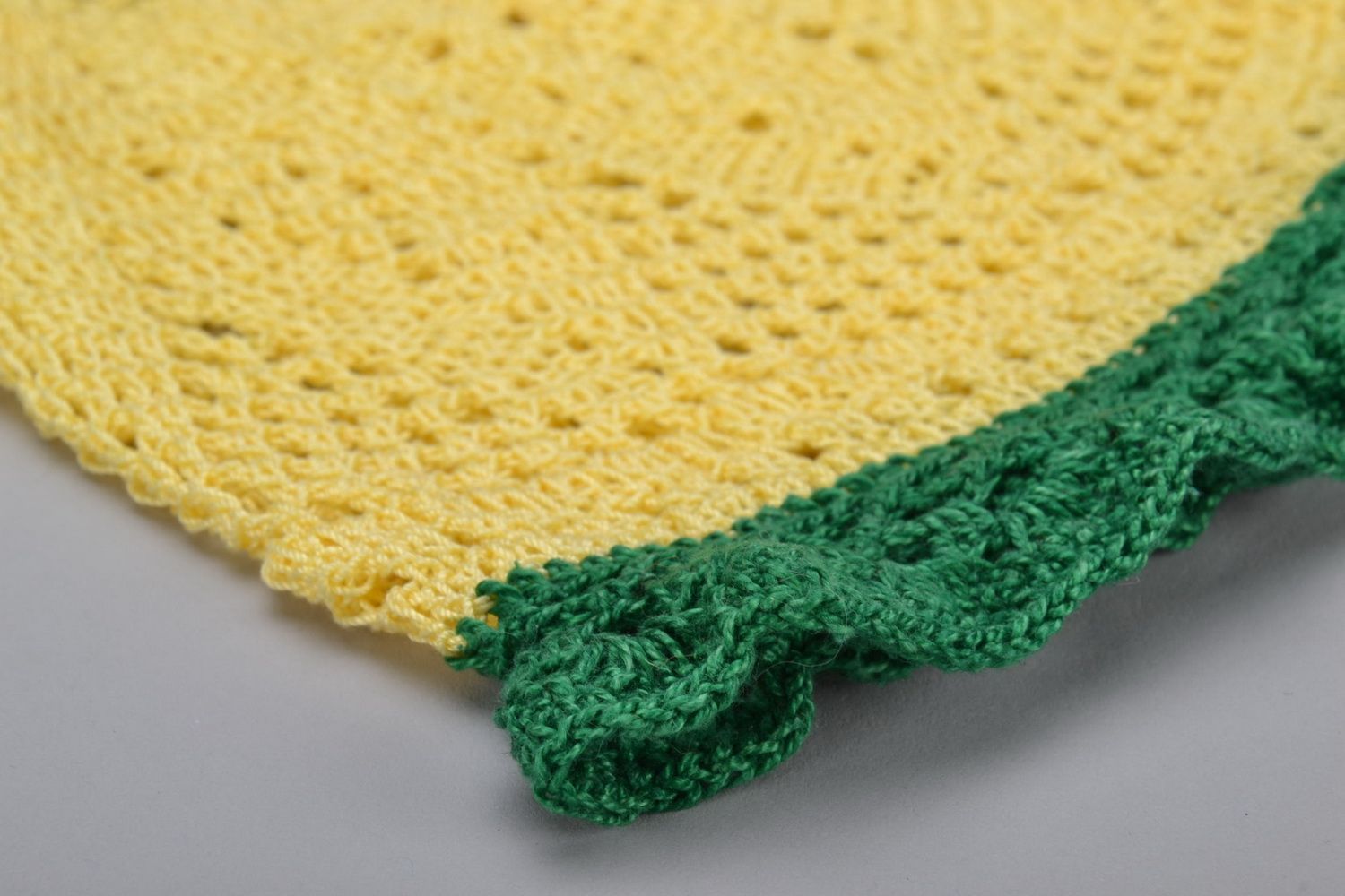 Yellow and green crochet hat photo 3