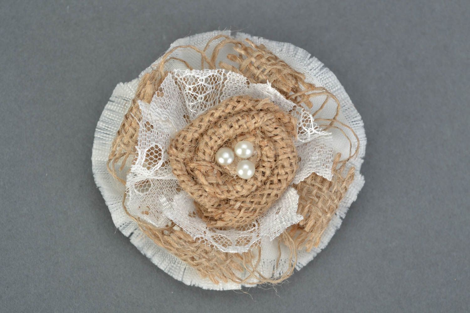 Handmade tender fabric beige and white volume flower brooch with burlap and lace photo 5