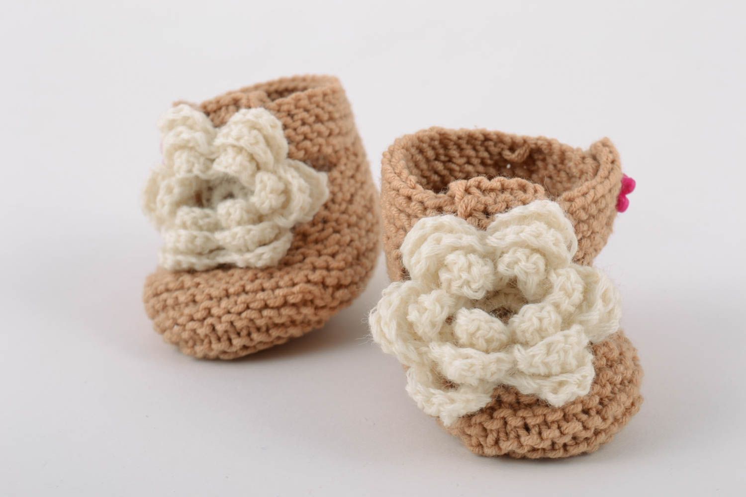 Handmade knitted brown booties made of cotton with flowers for babies photo 4