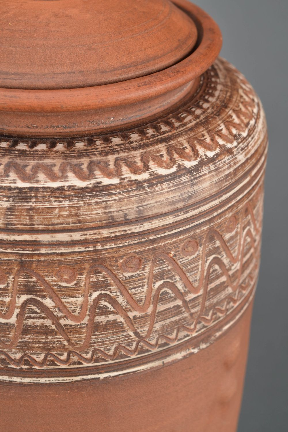 Глиняная ваза для продуктов ручной работы с крышкой фото 3