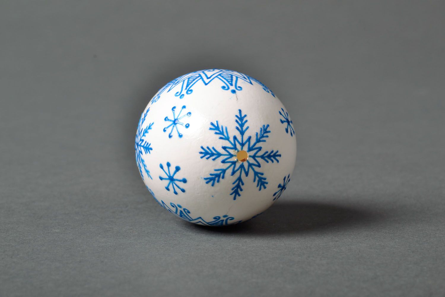 Painted egg with winter pattern photo 2
