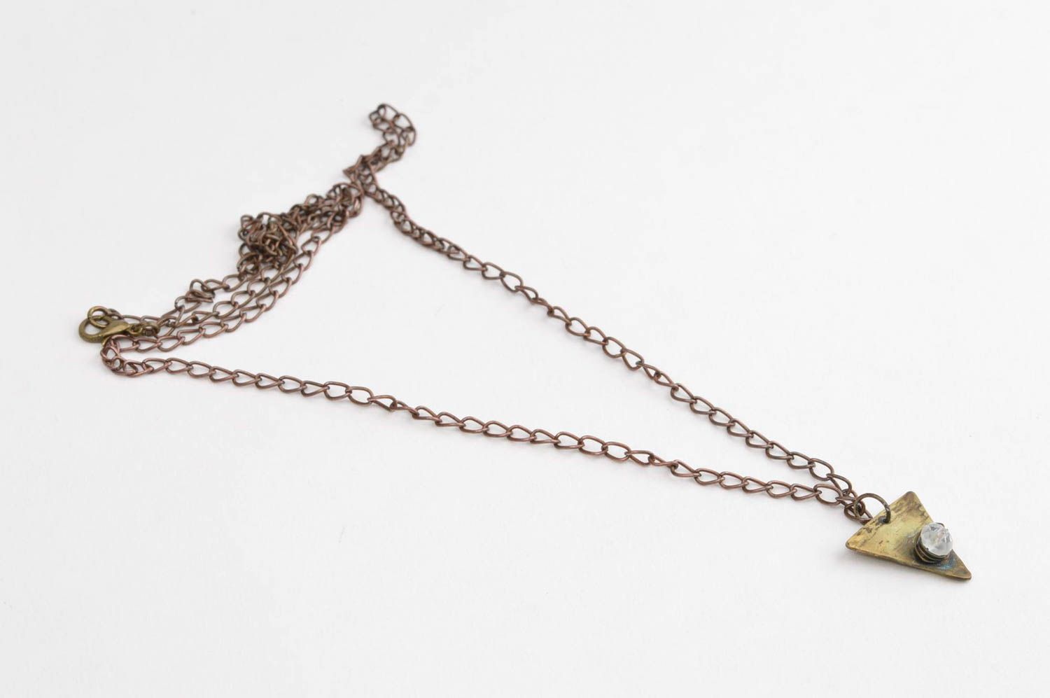 Pendentif triangle Bijou fait main laiton perle de verre chaîne Accessoire femme photo 3