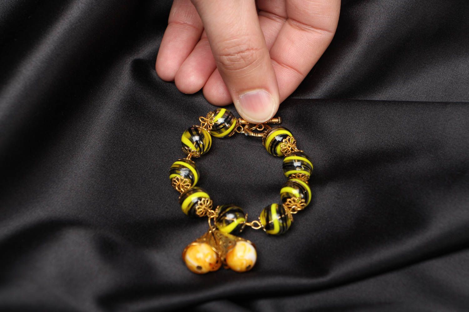 Women's bead bracelet photo 3
