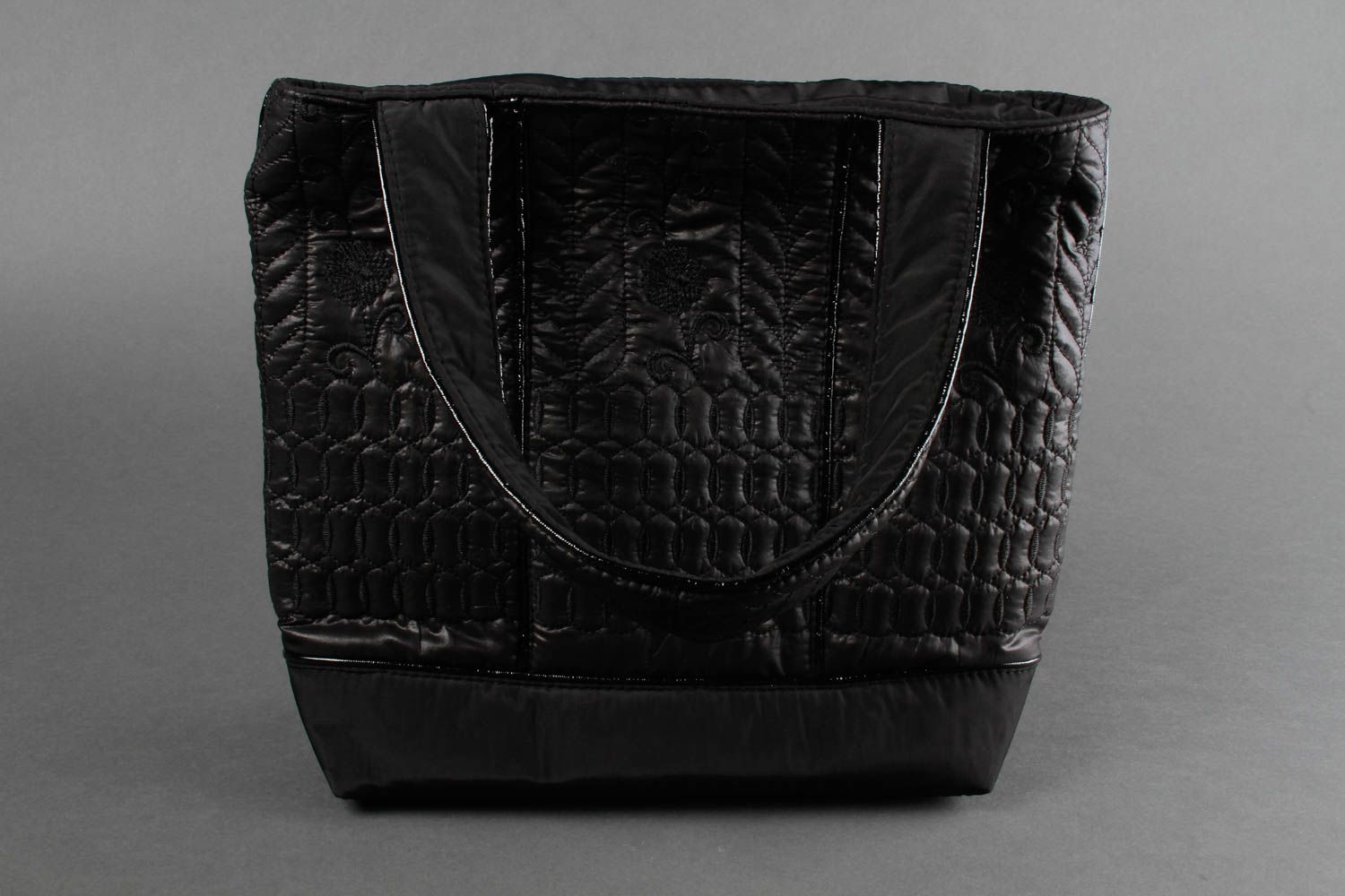 Сумка ручной работы сумка на плечо текстильная сумка из плащевки черная фото 2