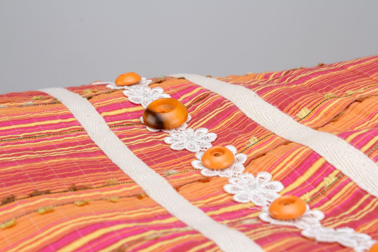 Mala grande feita à mão de tecido de denim em cor de laranja  foto 3