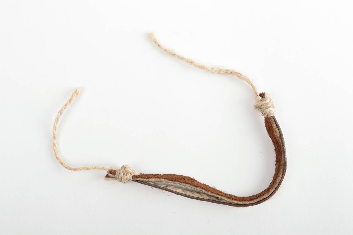 Handmade leather bracelet fashion trends artisan jewelry designs gift ideas photo 4