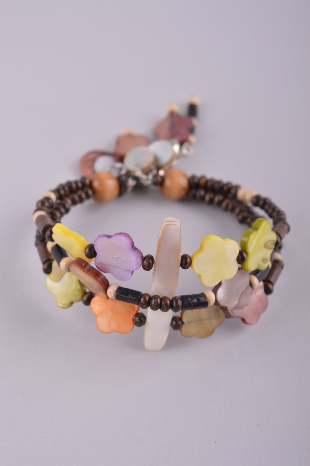 Bracelet fantaisie Bijou fait main multicolore perles de bois Accessoire femme photo 2