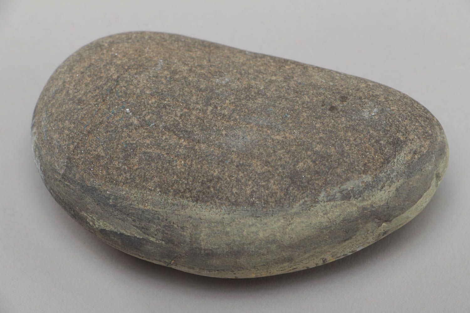 Расписной морской камень ручной работы с совой красивый оригинальный для декор фото 4
