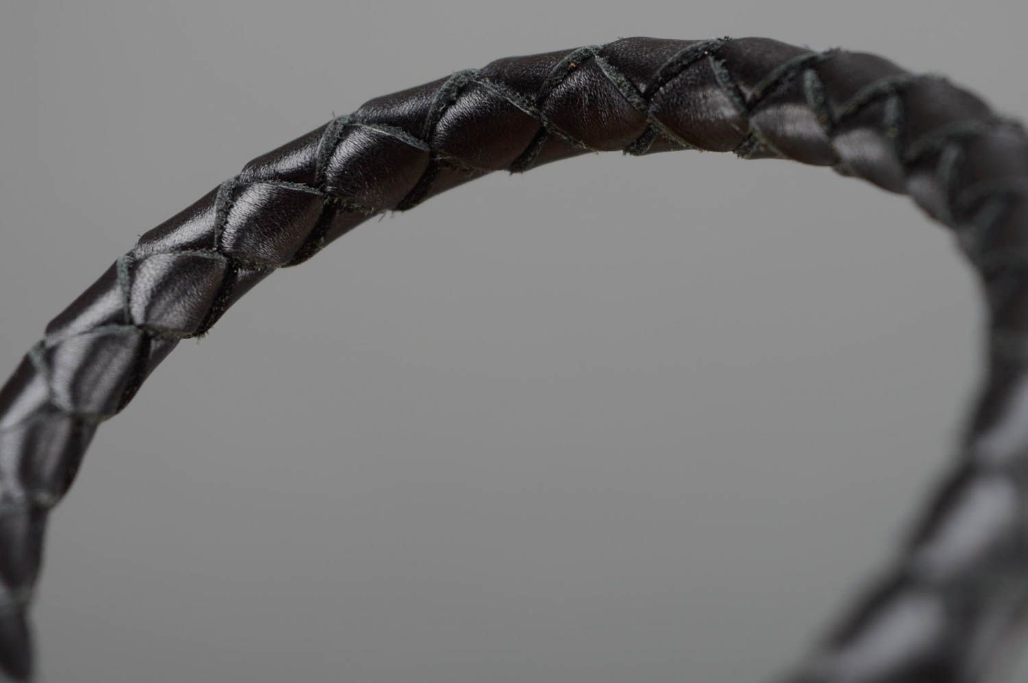 Unusual black woven leather bracelet photo 2