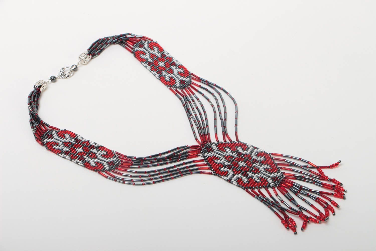 Collier en perles de rocaille fait main style ethnique tissé noir rouge photo 2