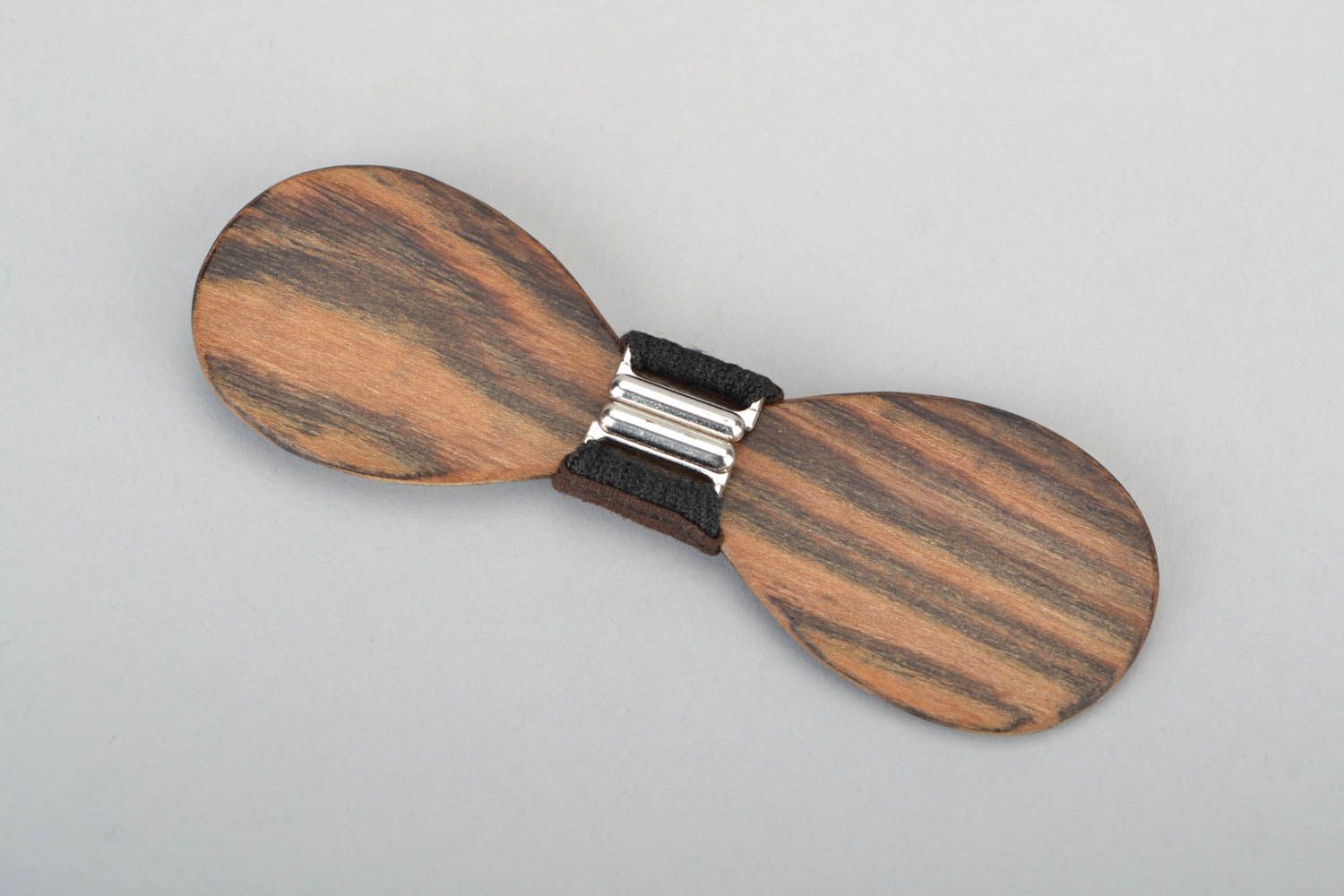 Gravata-borboleta de madeira acessórios para homens feitos à mão  foto 3