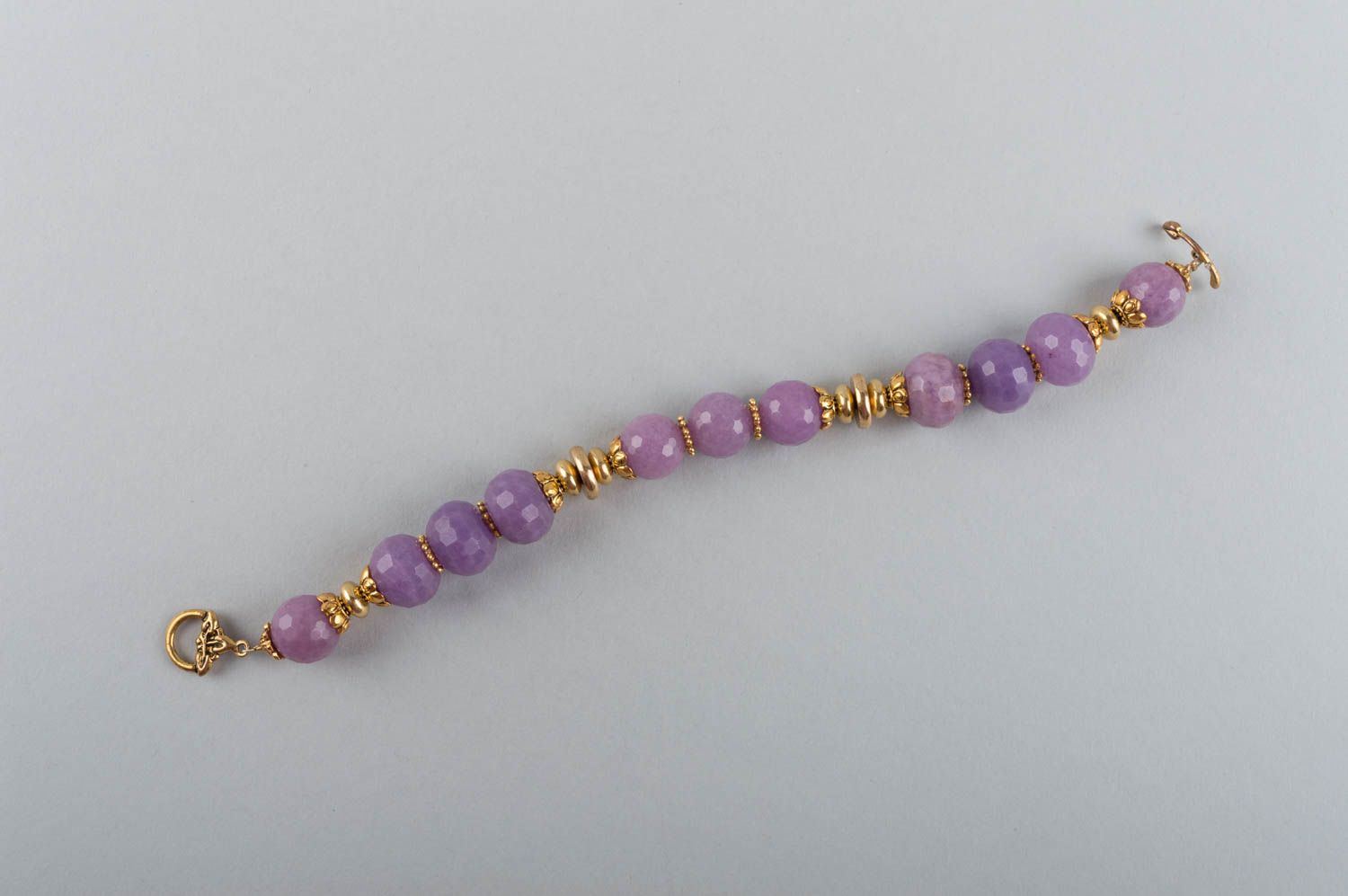 Bracelet en pierre naturelle quartz et laiton fait main violet pour femme photo 2