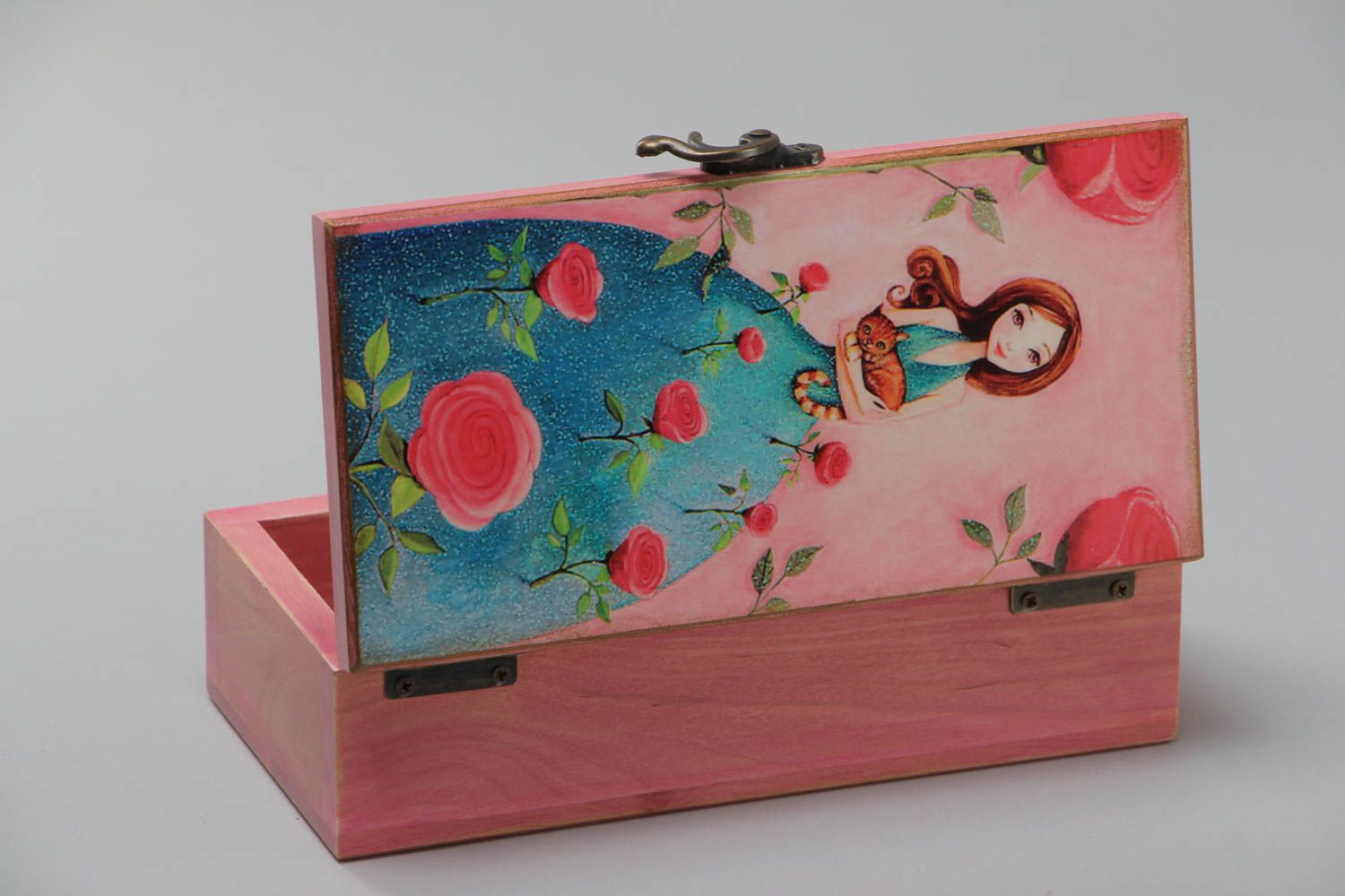 Handmade rectangular wooden jewelry box with print Princess photo 2