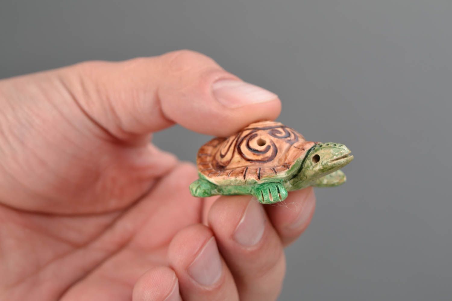 Sifflet instrument de musique en forme de tortue miniature peint original photo 2